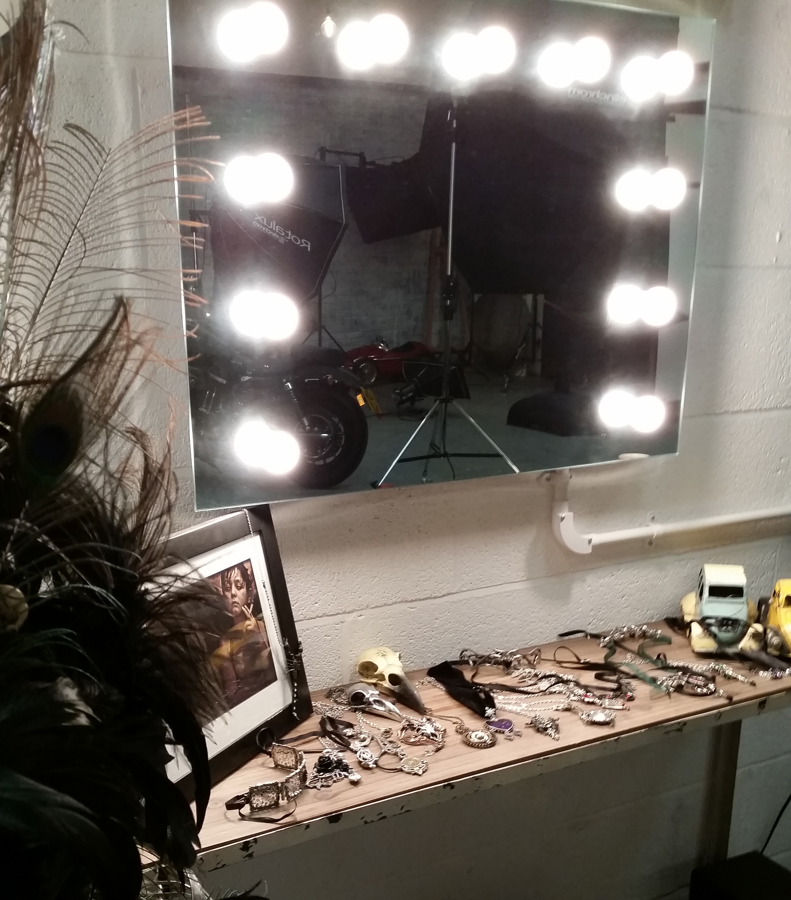 behind teh scenes